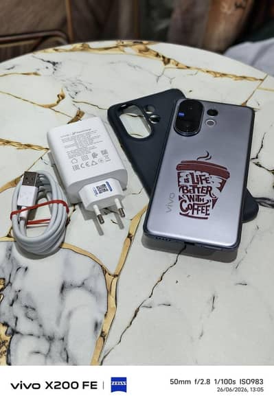 Vivo v60 5G (12GB256GB) Original charger and Cover