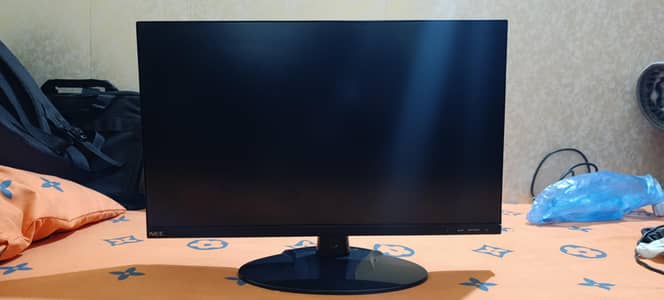 NEC full borderless heavy speaker LED
