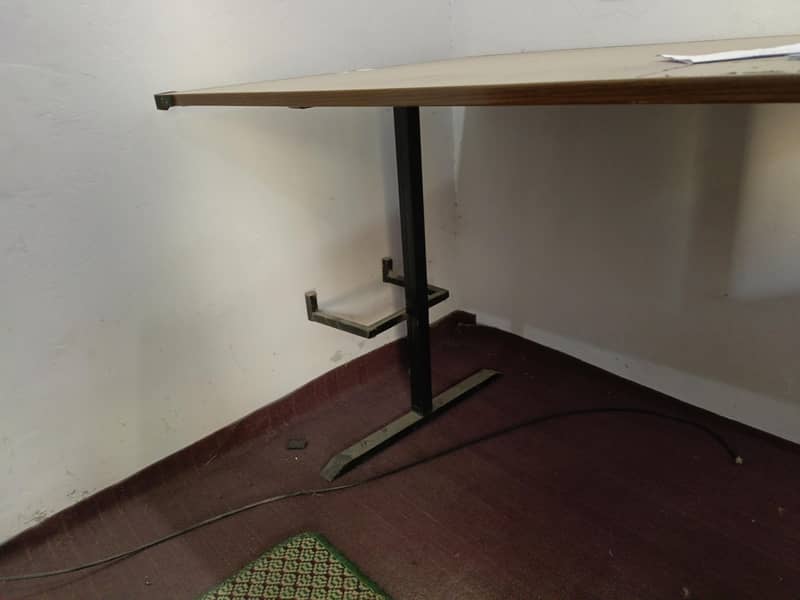 computer table 2