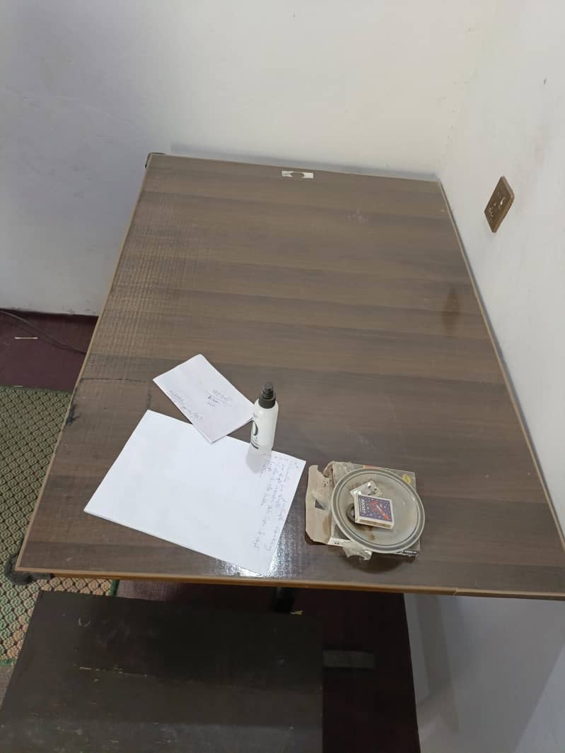 computer table 4