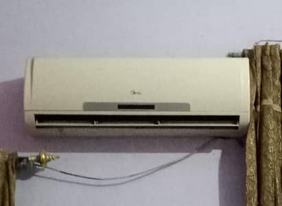midea 1.5 ton ac for aell