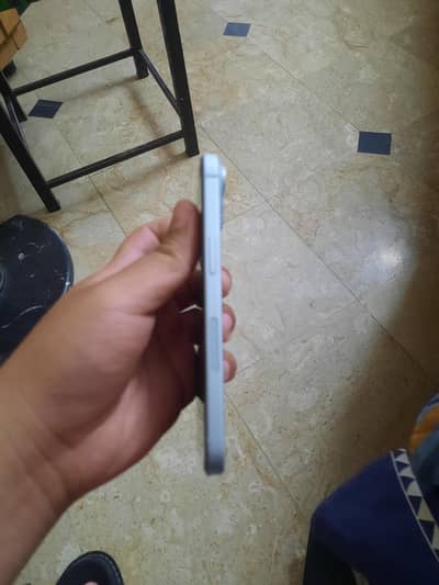 Apple iPhone 15