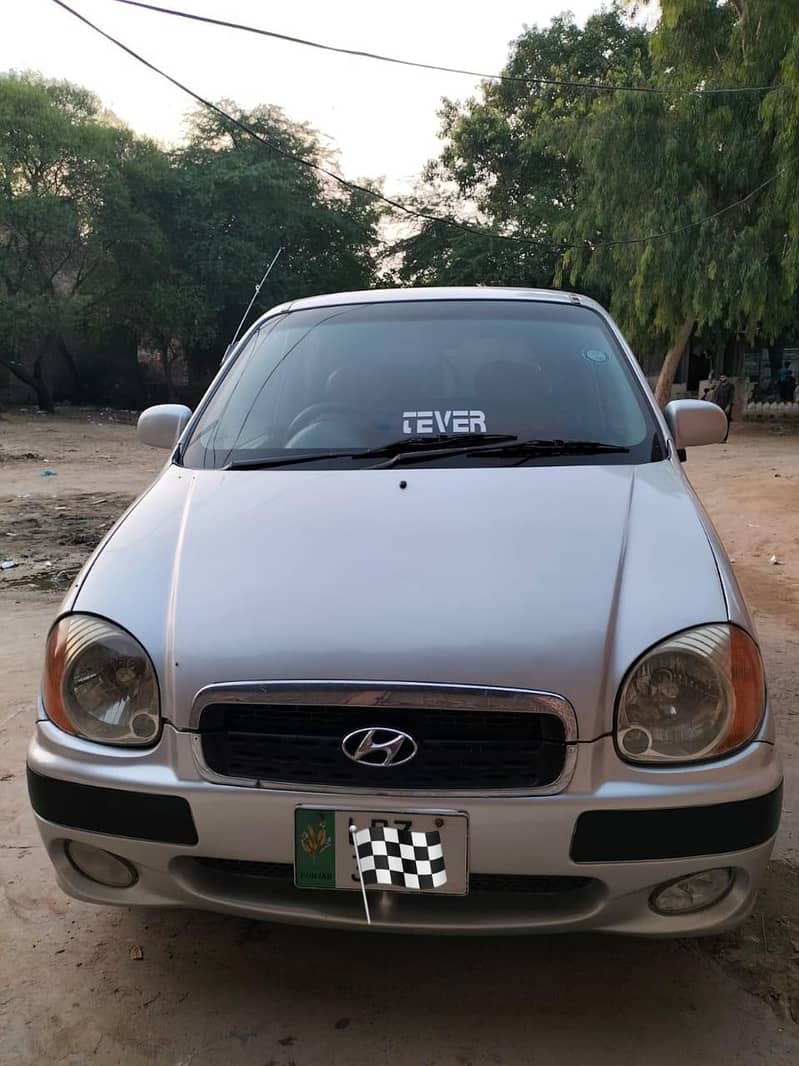 santro 2004 executive 0