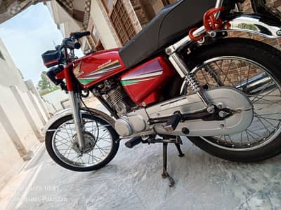 I m selling bike