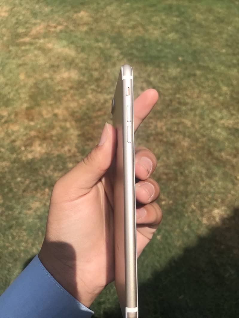 Apple iPhone 7 Plus 1