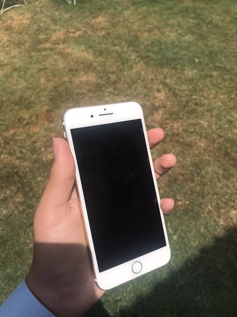 Apple iPhone 7 Plus 3