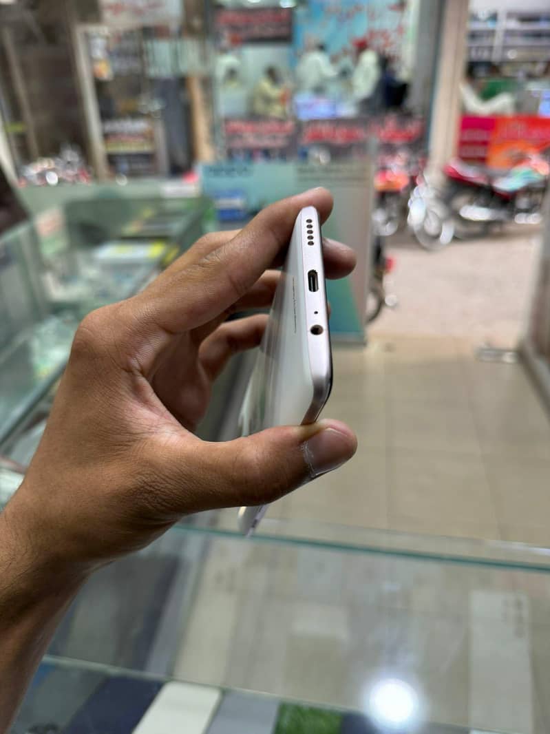 One Plus 6 3