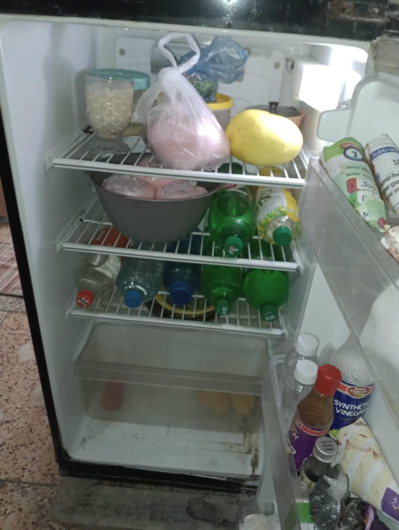 refrigerator 3