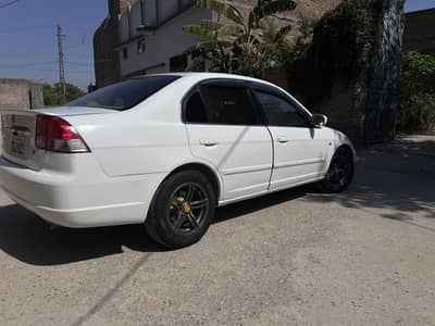 Honda Civic Oriel 2004