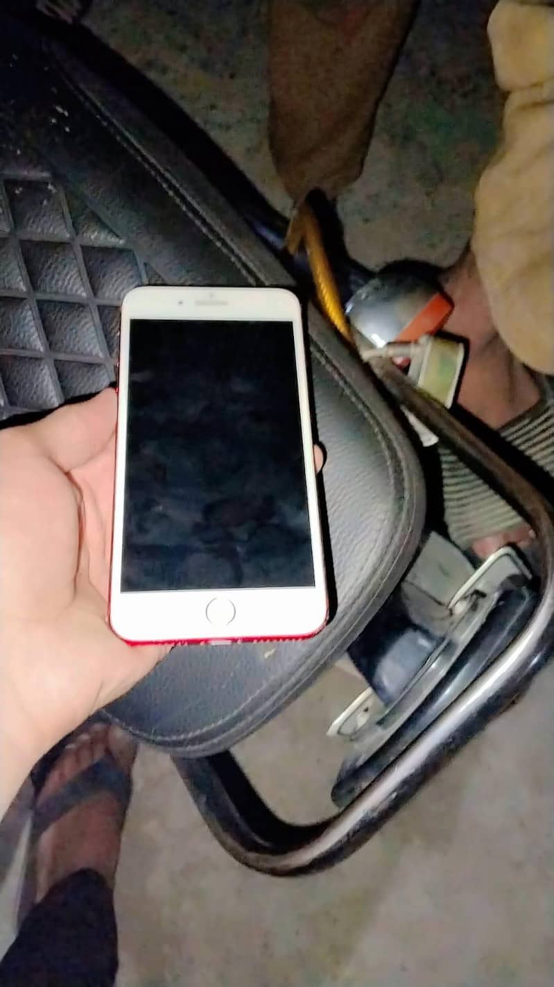 Apple iPhone 7 Plus 1