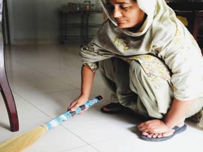 Ghar main Kam krny k liye mulazma ki zarort hai salary 15000 say 20000