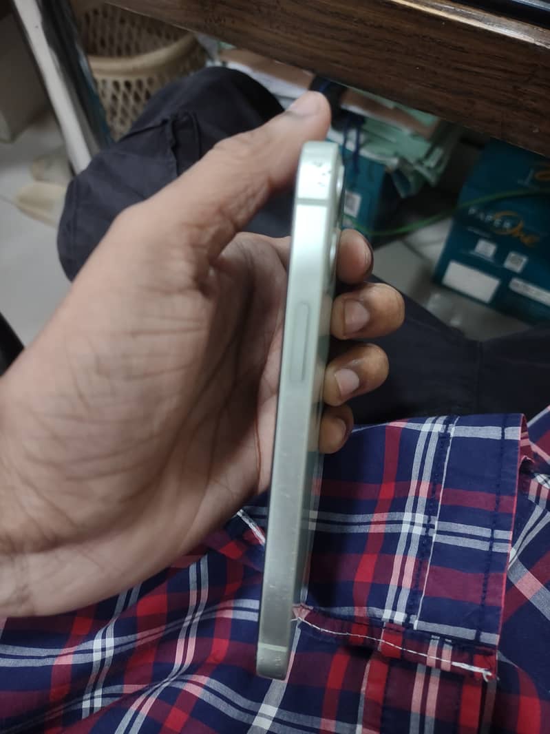 Iphone 12 mini 4
