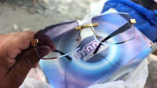  New Arrival – Premium Quality Designer Rimless Sunglasses