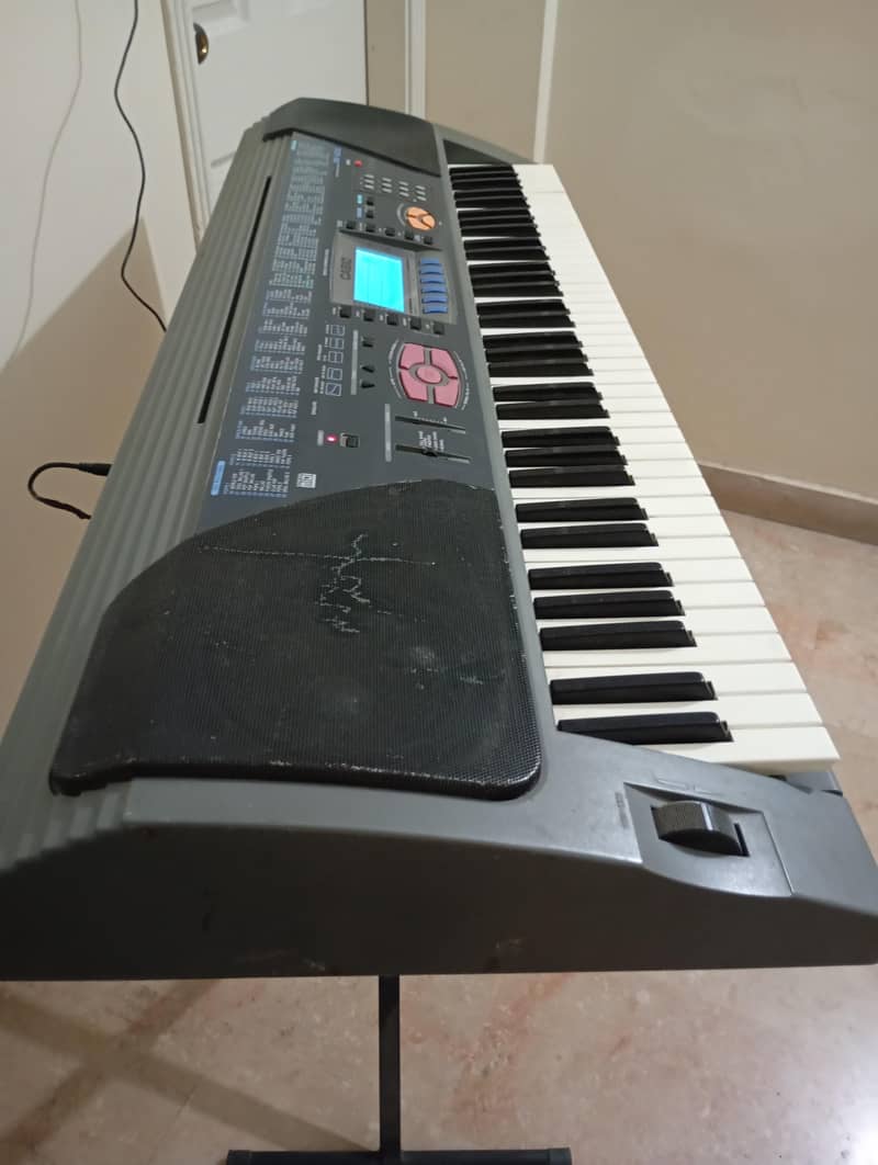 Keyboard & Stand 0