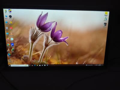 Dell 24 inch ips pannel 1080 Rezulaction with cable