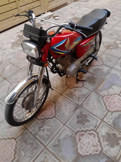 ANTIQUE 2018 MODEL CG125