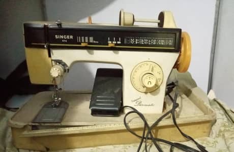 Singer 974 Sewing Machine