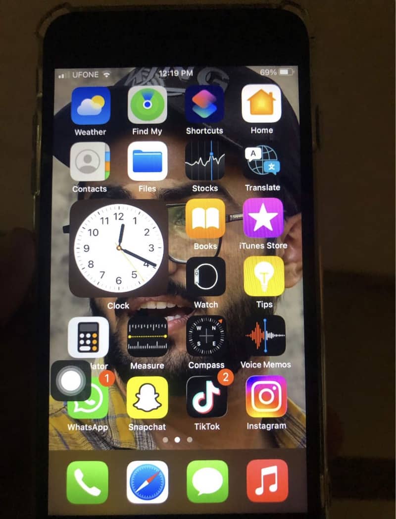 Apple iPhone 7 Plus 0