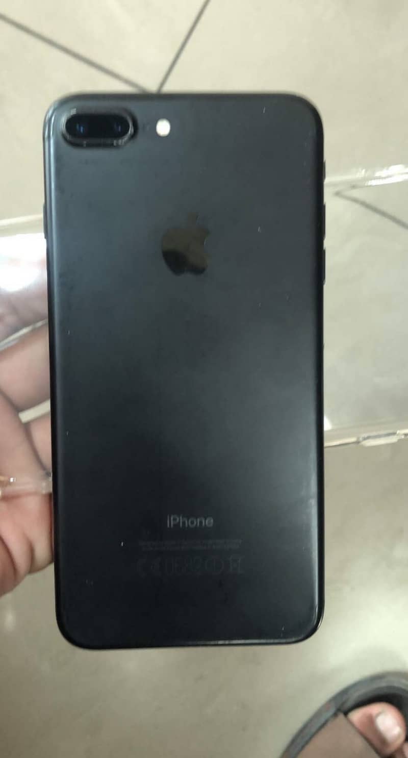 Apple iPhone 7 Plus 2