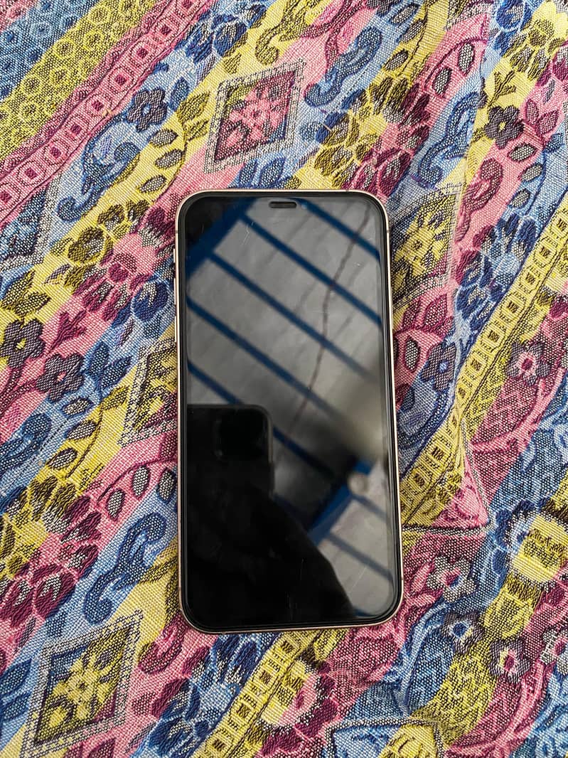 Apple iPhone 16 Pro 1