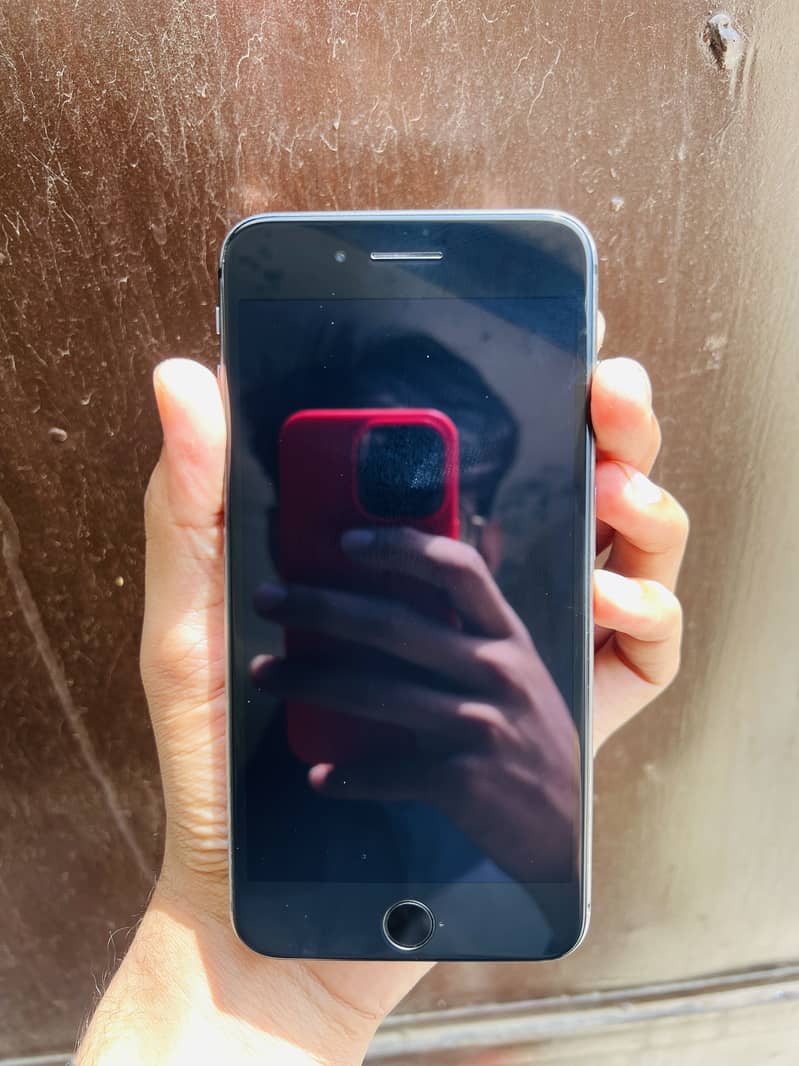 Apple iPhone 8 Plus 2