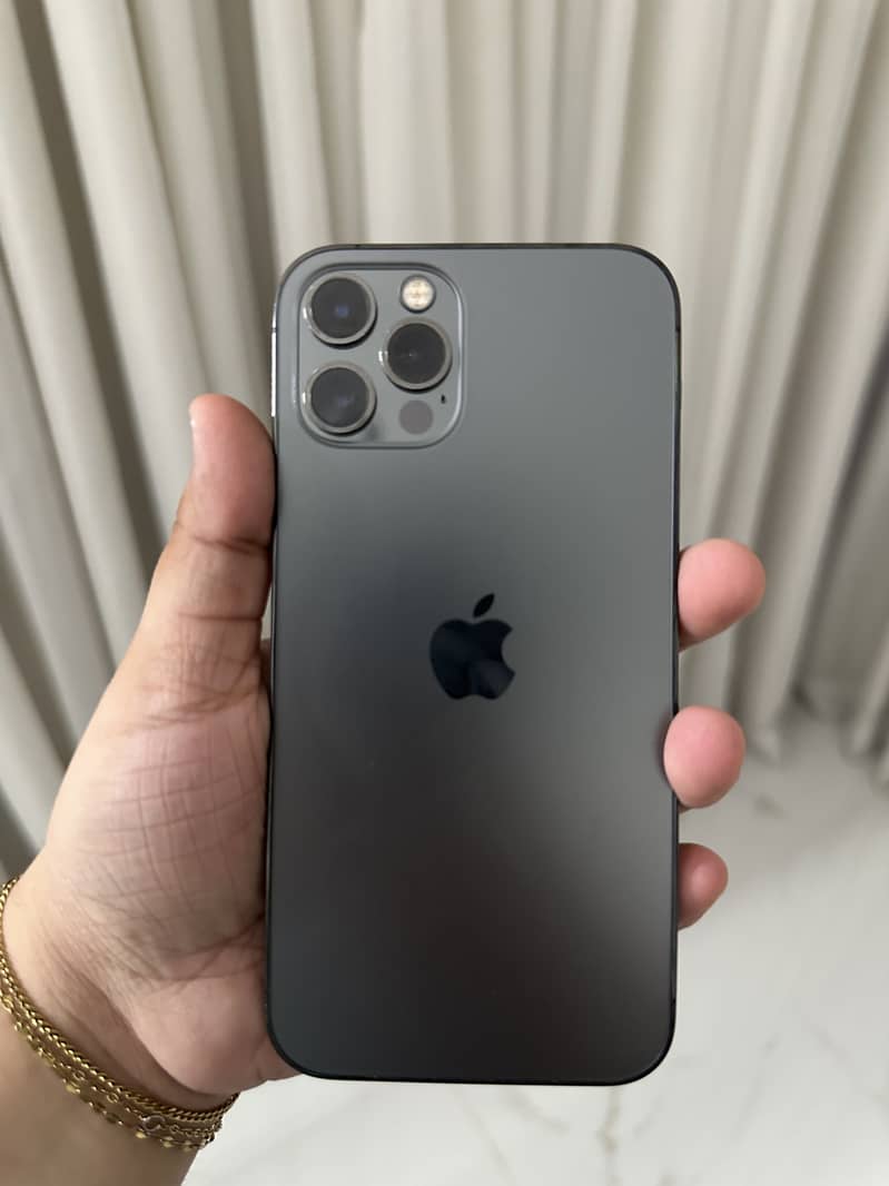 iPhone 12 pro 3