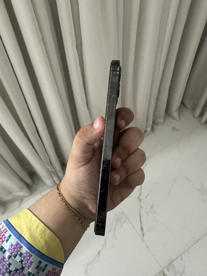 iPhone 12 pro 6