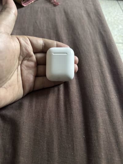 Apple Airpods gen 1 (left one not working)