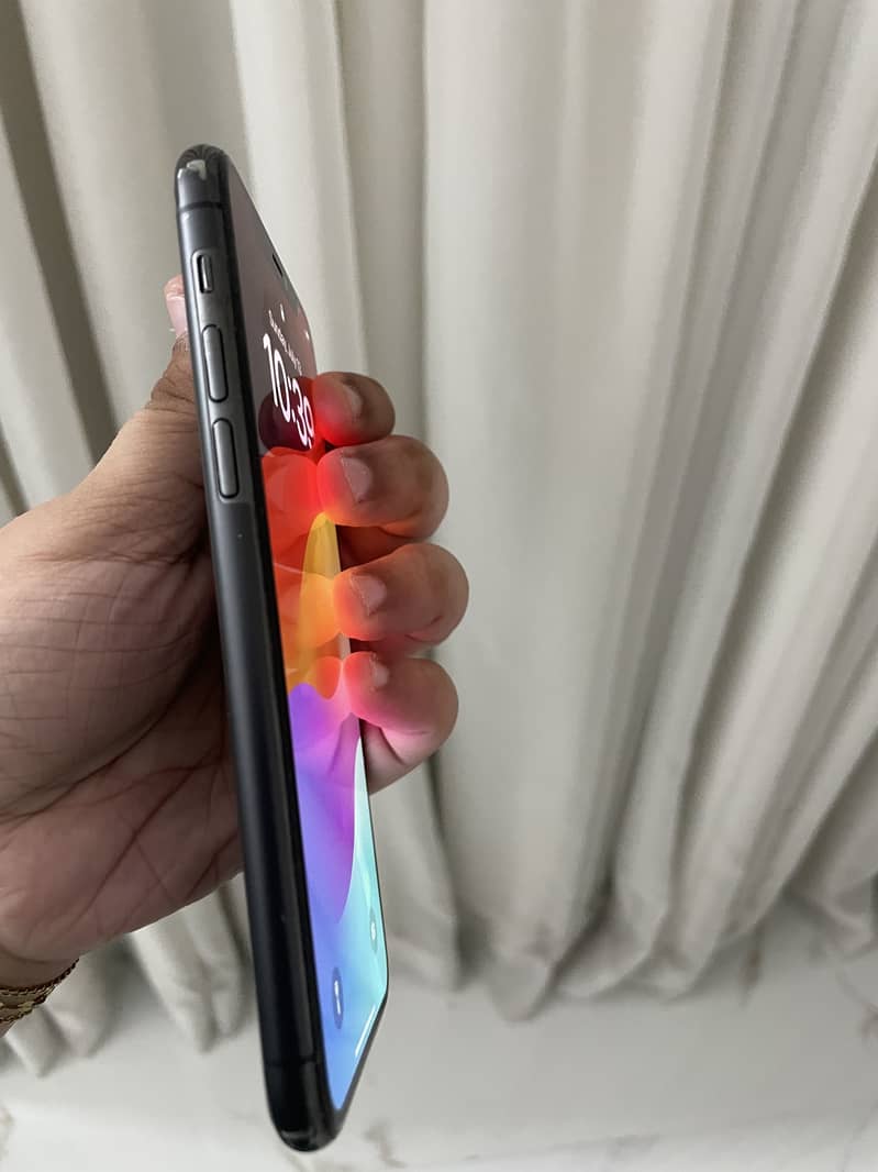 iPhone 11 pro 9