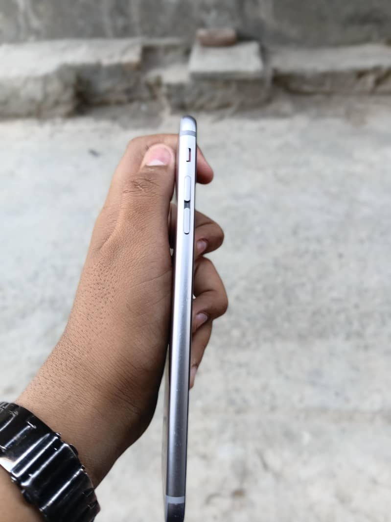 Apple iPhone 6plus 4