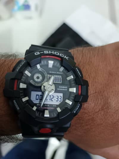 Casio G-Shock GA700-1ADR Just 1 month Use. NO defect gshock