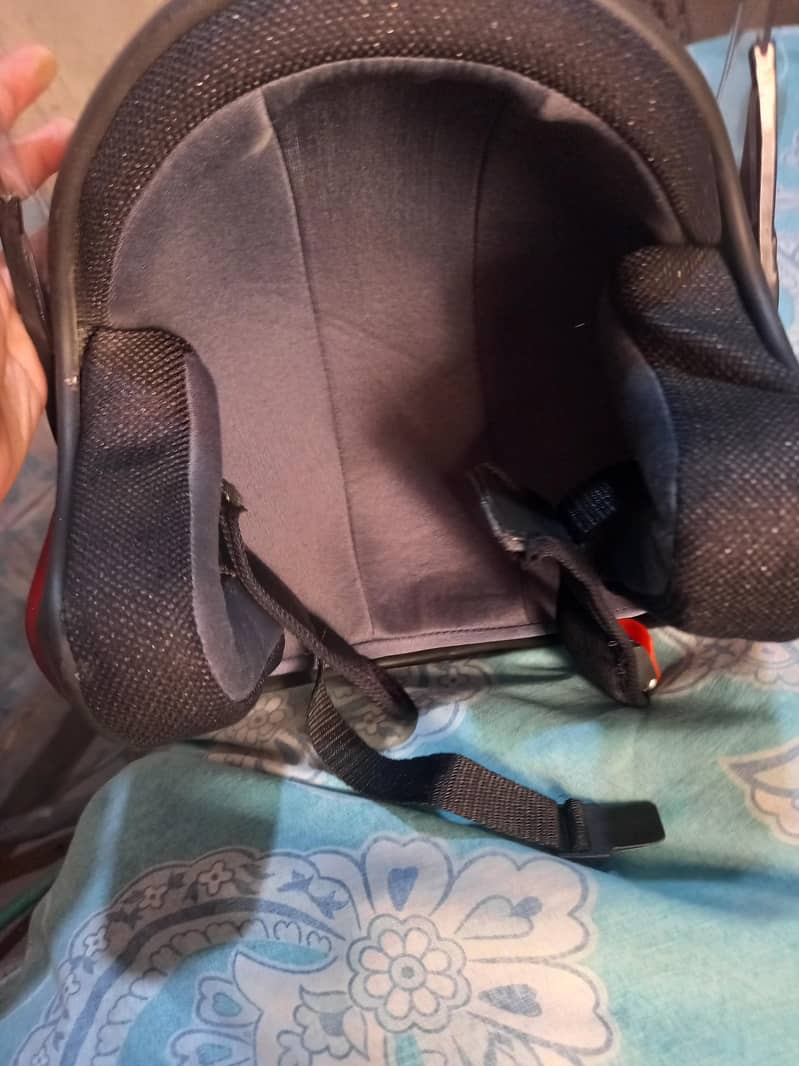 Helmet 0