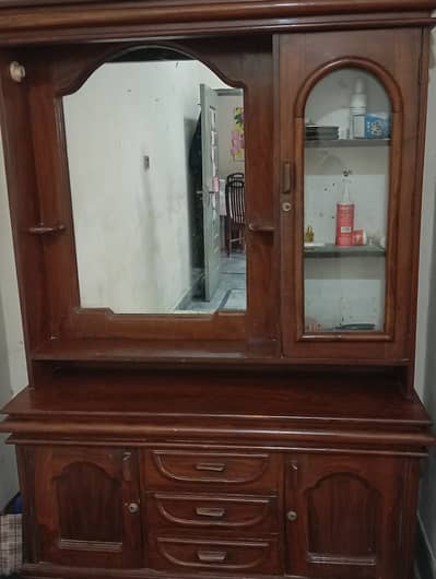 Wood dressing table