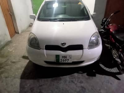 Toyota Vitz 2001