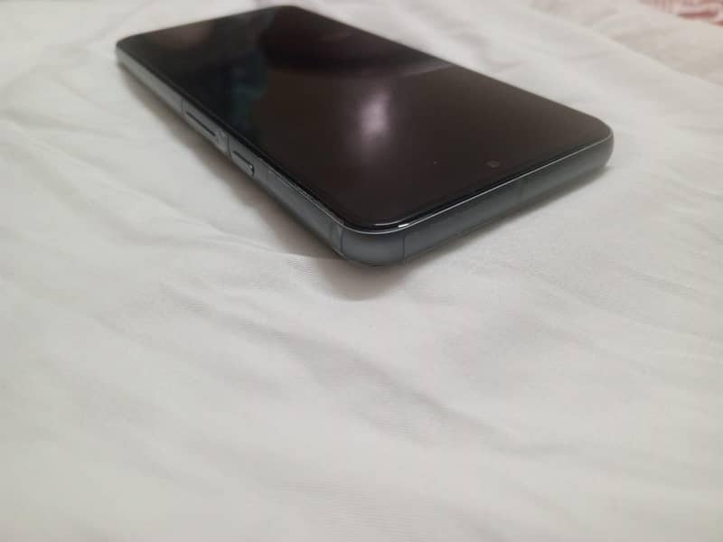 Google Pixel 8 6