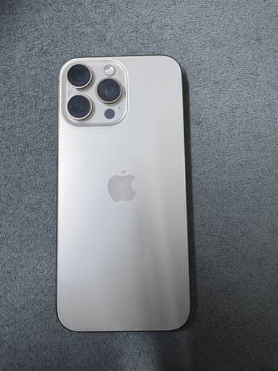 Apple iPhone 16 Pro Max