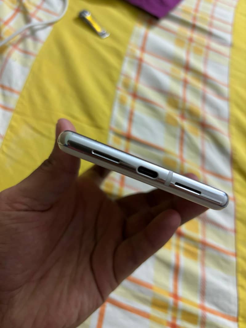 Google Pixel 6 Pro 4