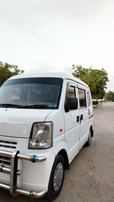 Suzuki Every 2012