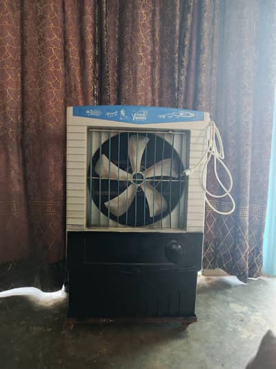 pak younas room cooler good condition. .