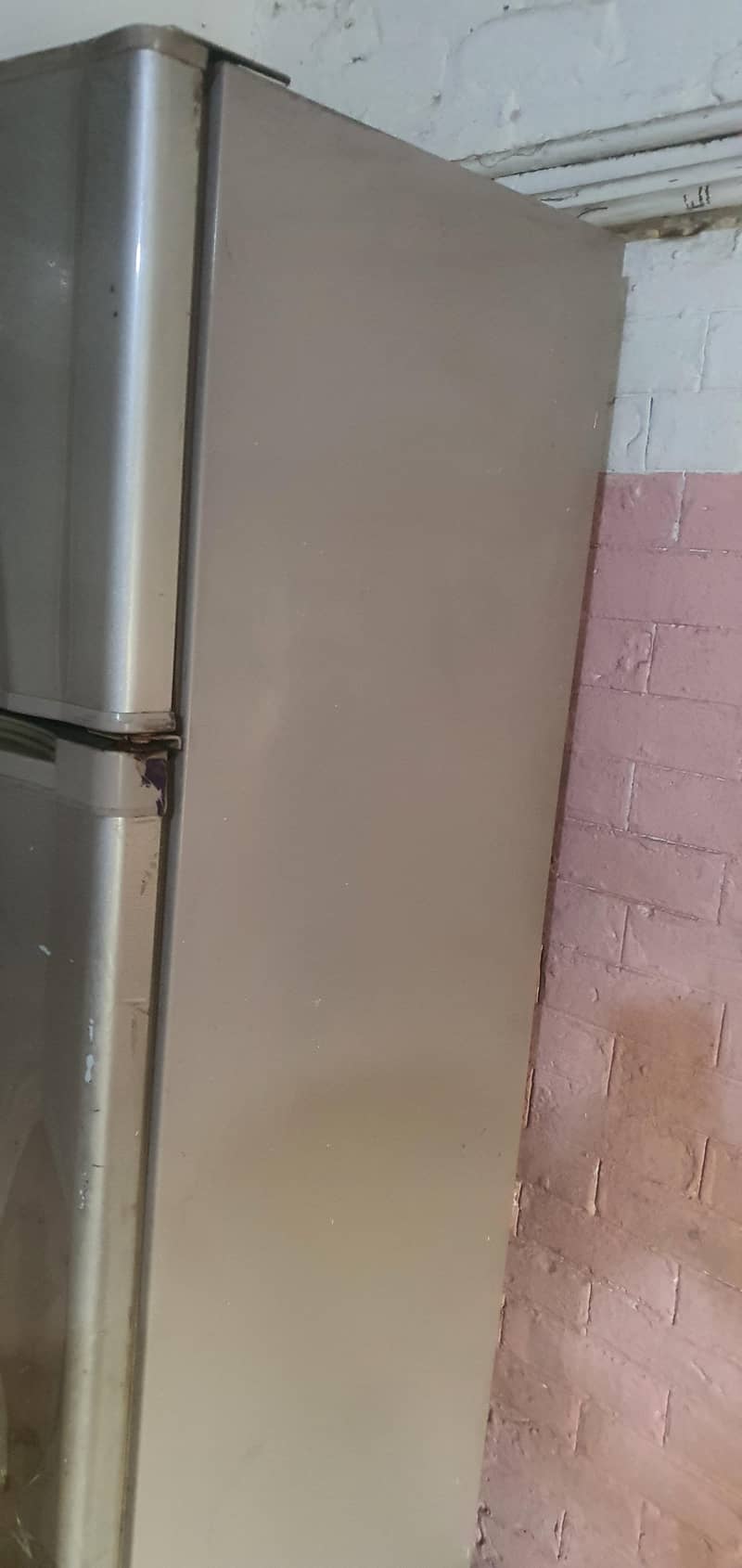 Refrigerator 1