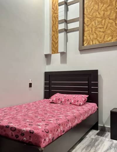 Pair of single beds with matching side table 8/10 condition