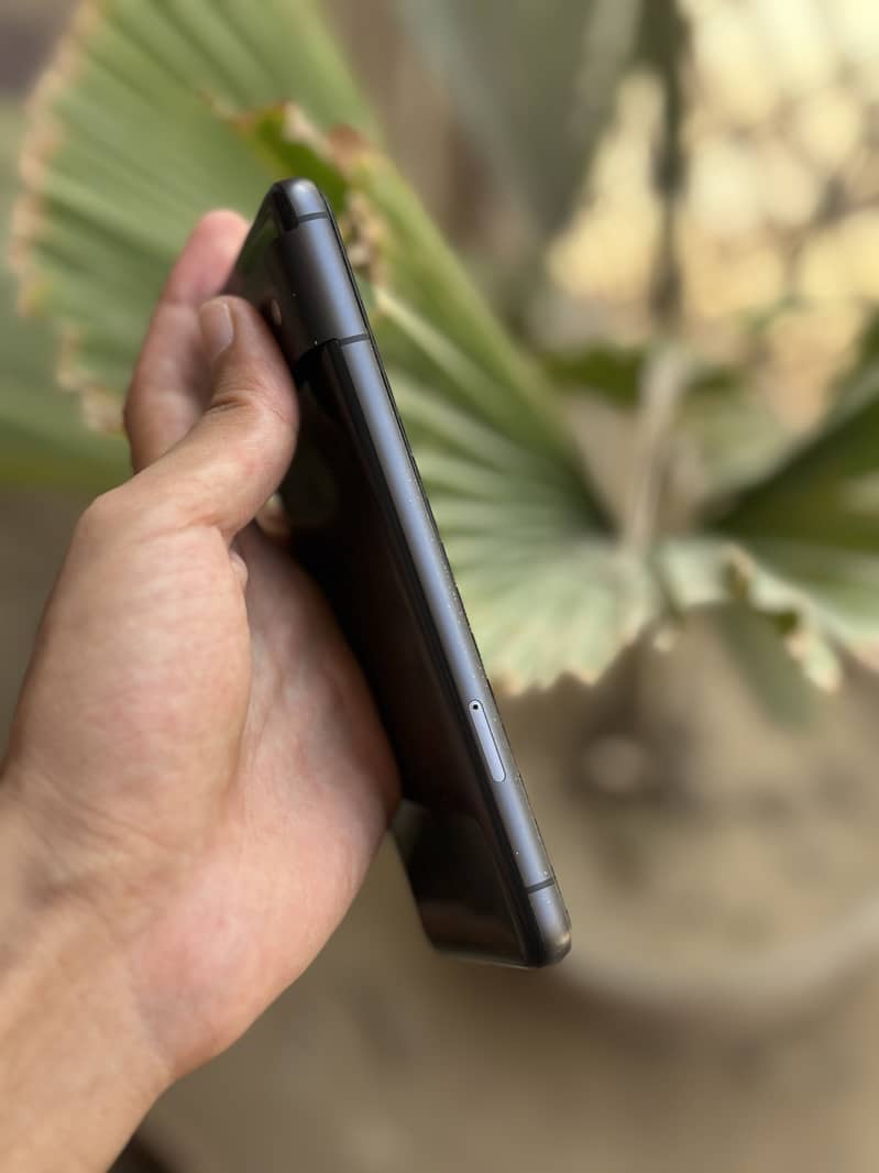 Google pixel 8 4