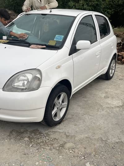 Toyota Vitz 1999