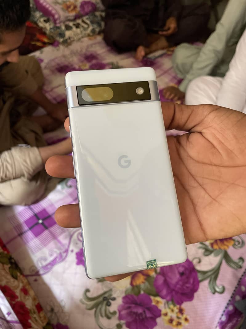 Google Pixel 7a 4