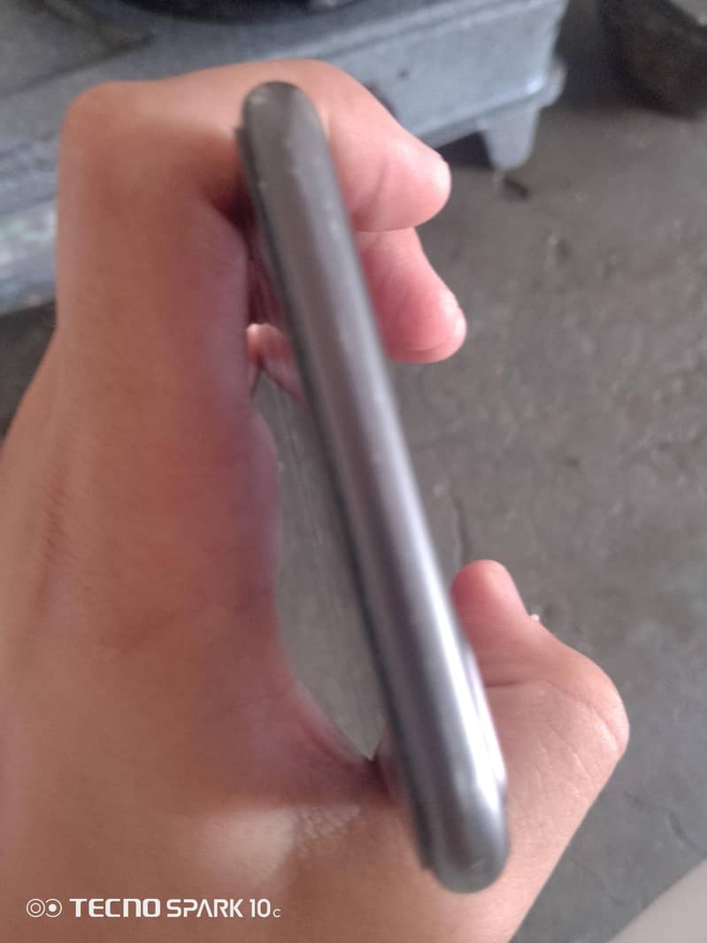 Apple iPhone 8 Plus 5