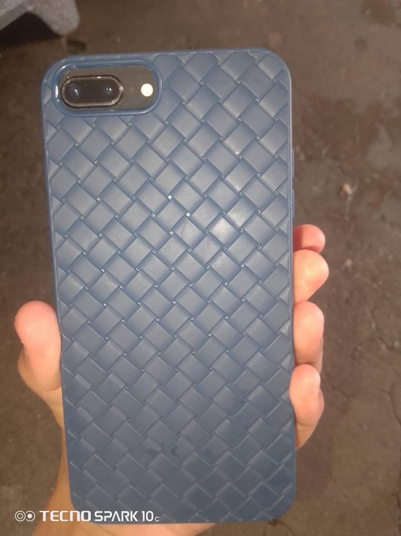 Apple iPhone 8 Plus 8