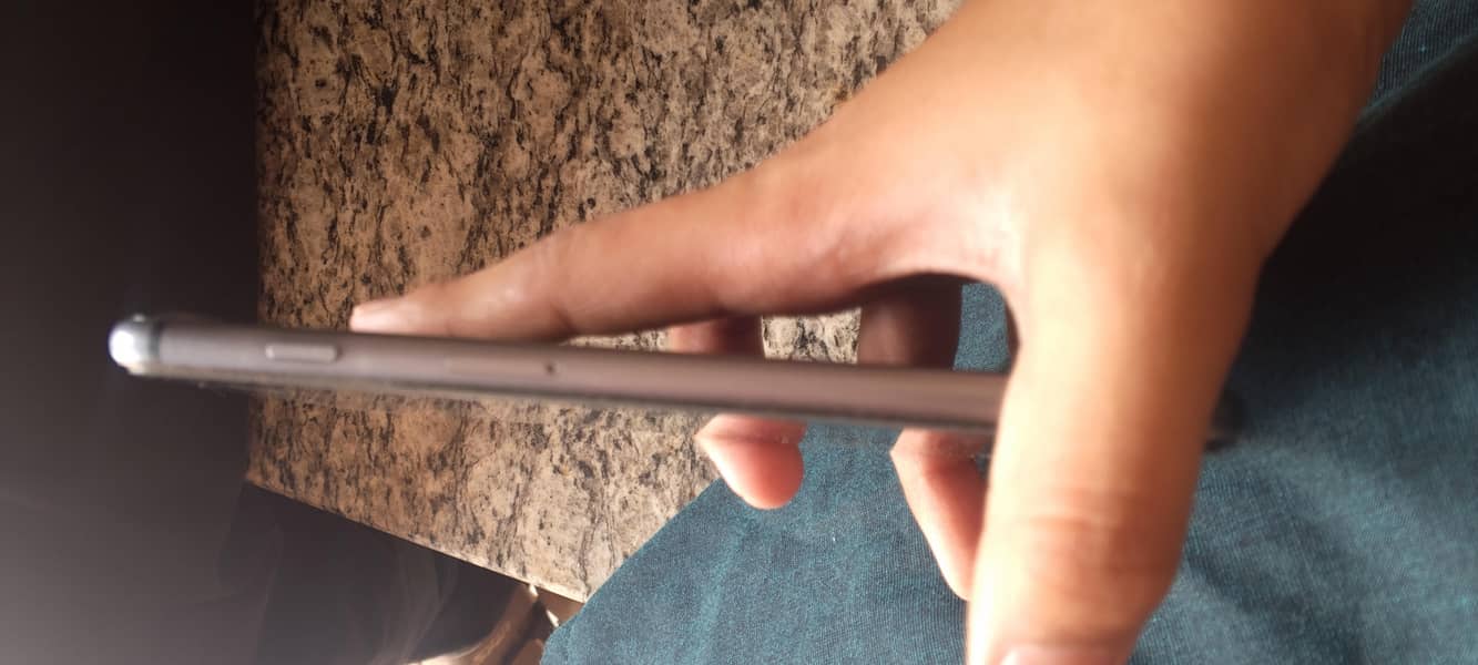 Apple iPhone 8 Plus 7