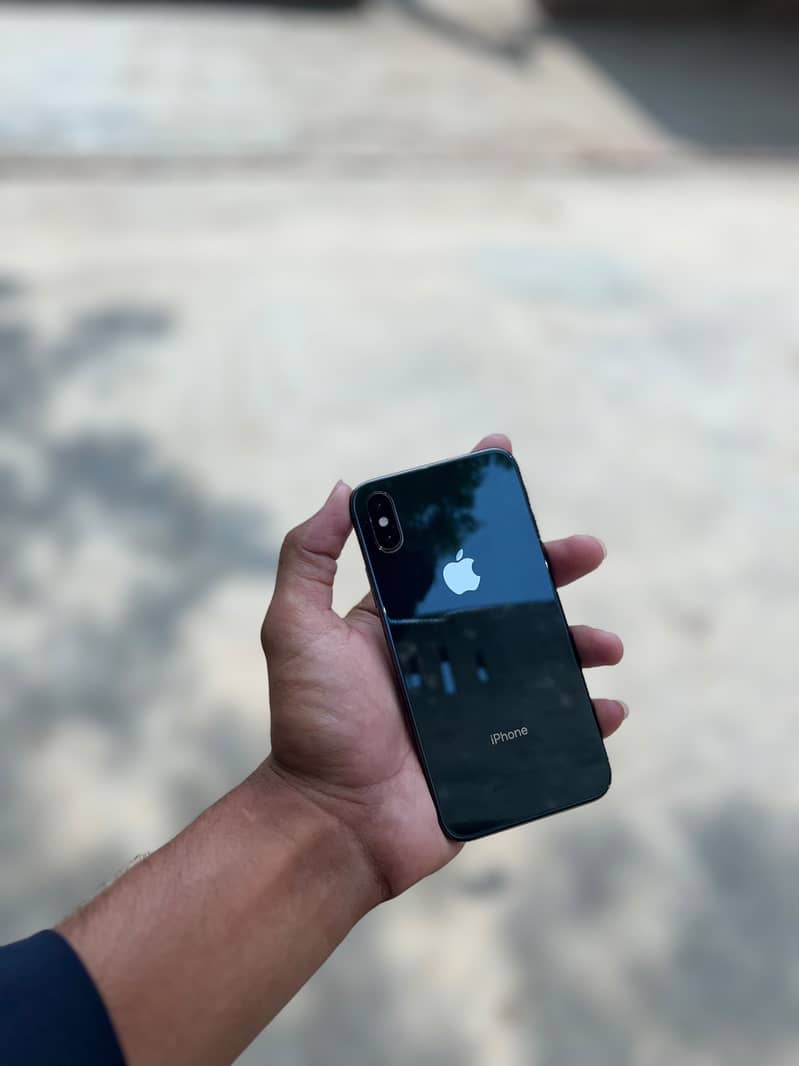Apple iPhone X 0