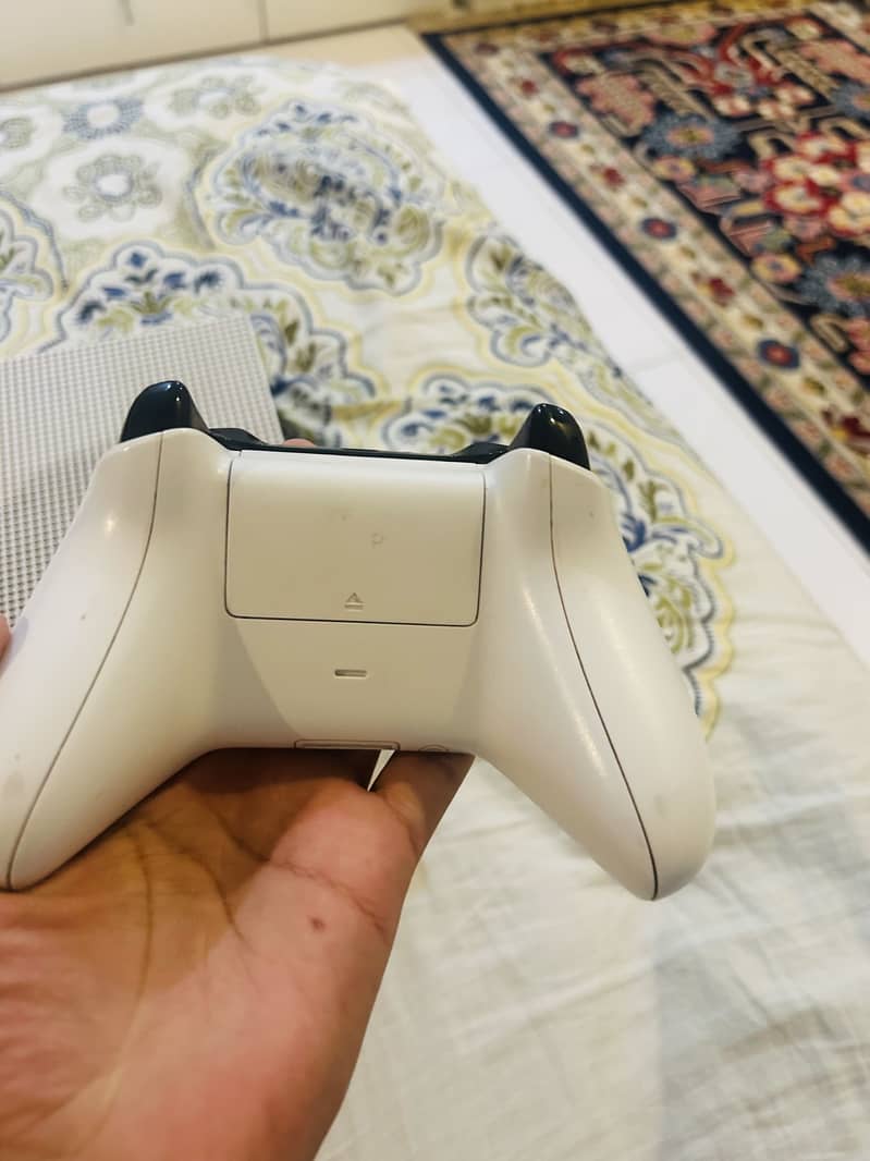Xbox one S 2