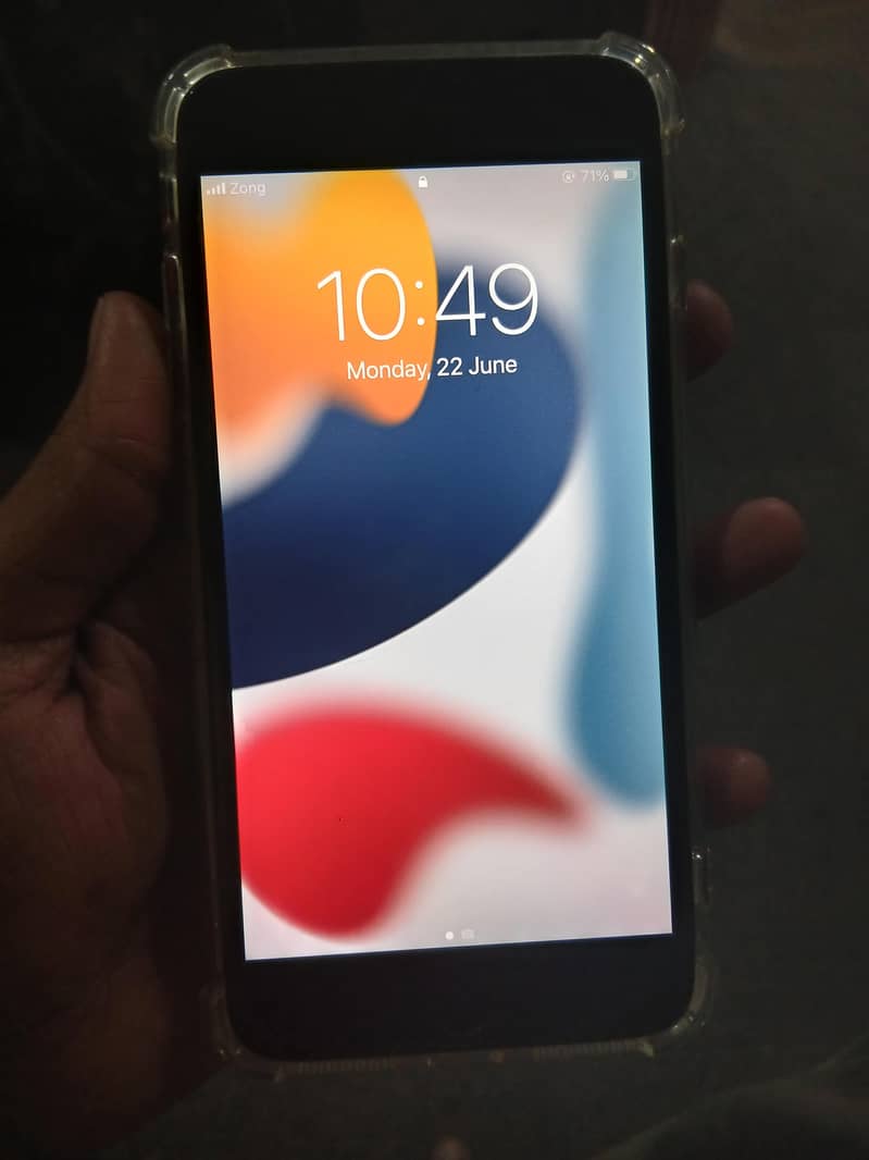 Apple iPhone 7 Plus 2